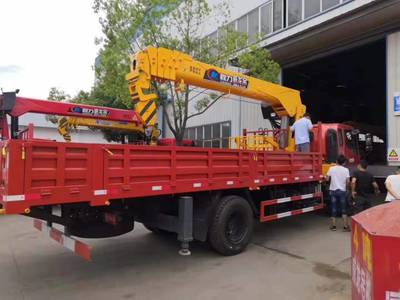 可分期付款的小型隨車吊平板車價(jià)格分析與省錢指南